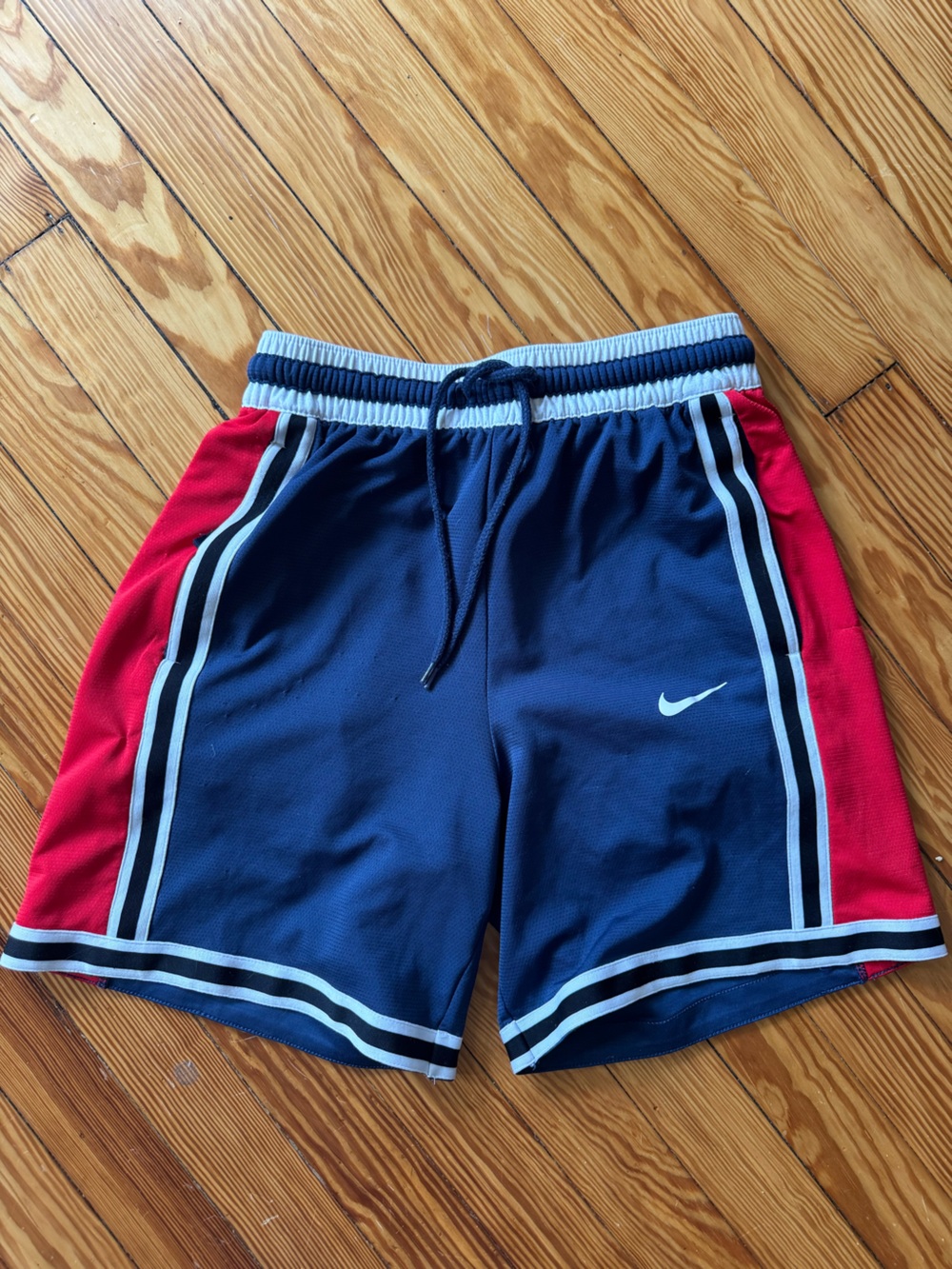 Nike Men’s ' Navy & Red Athletic Shorts